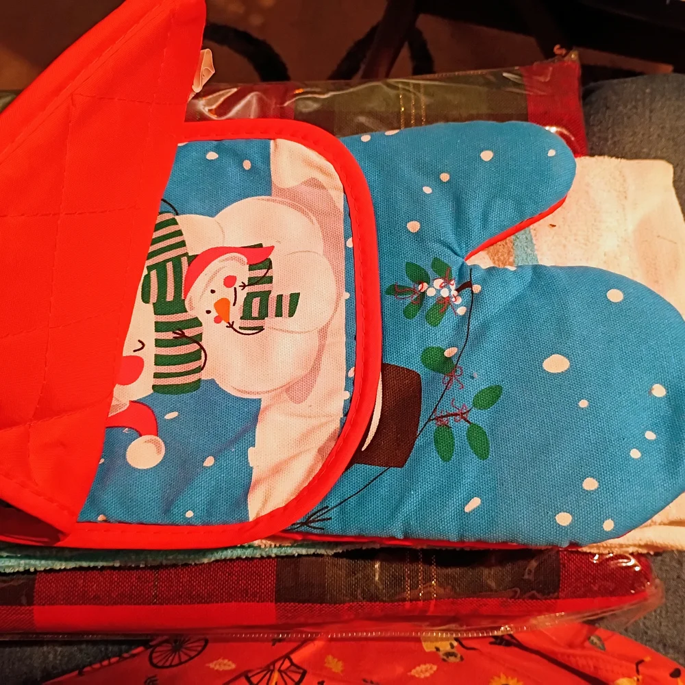 NWT Snowman Kitchen 5PC Set - Blue and Red